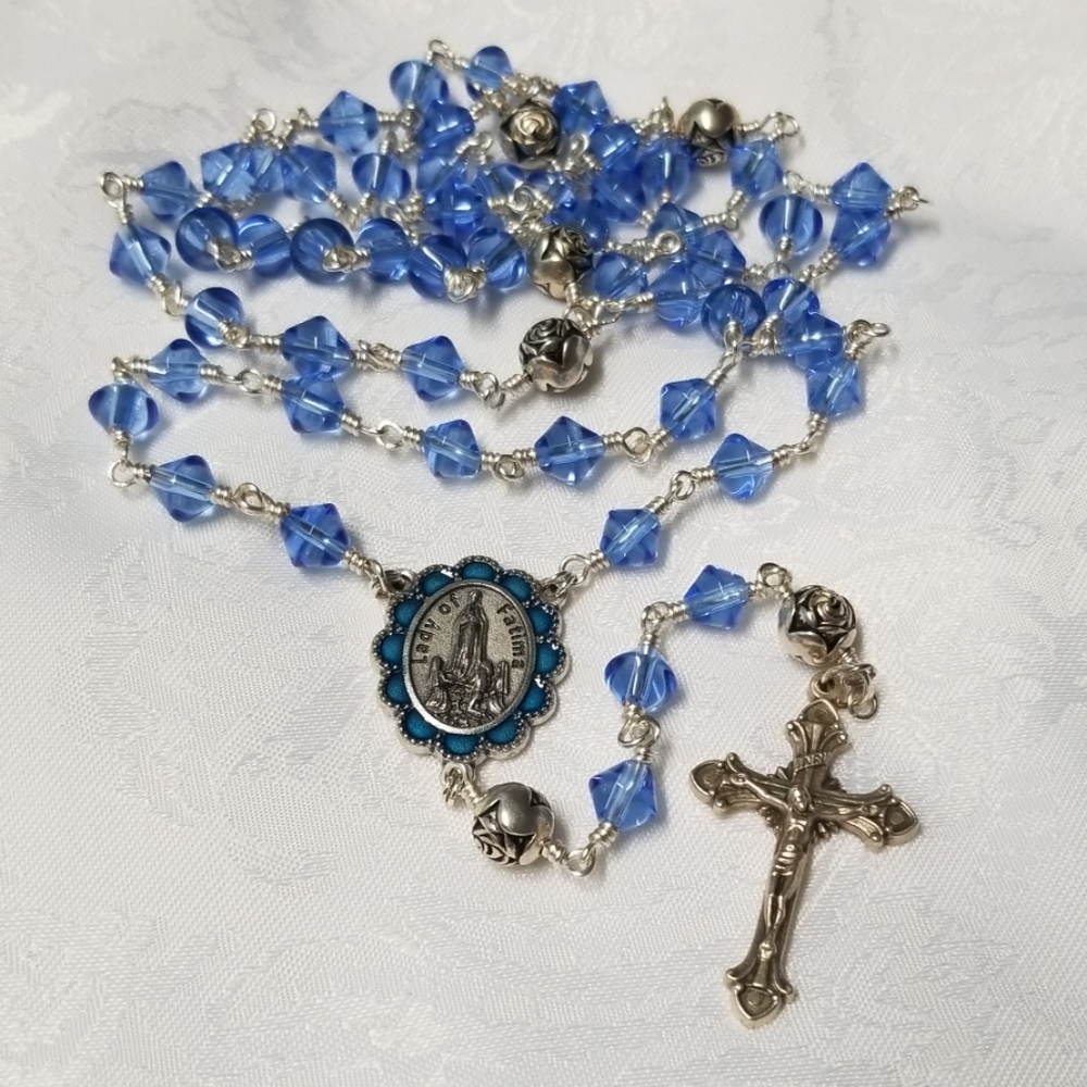 **SOLD**Our Lady of Fatima Rosary! - Picture 1 of 3